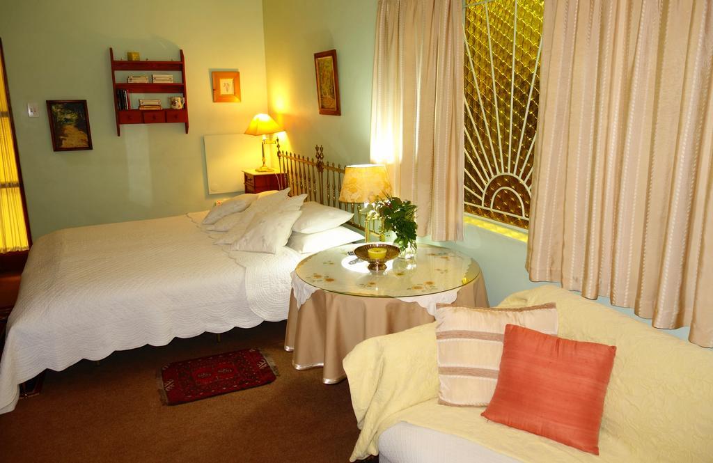 A La Fugue Hotell Upington Eksteriør bilde