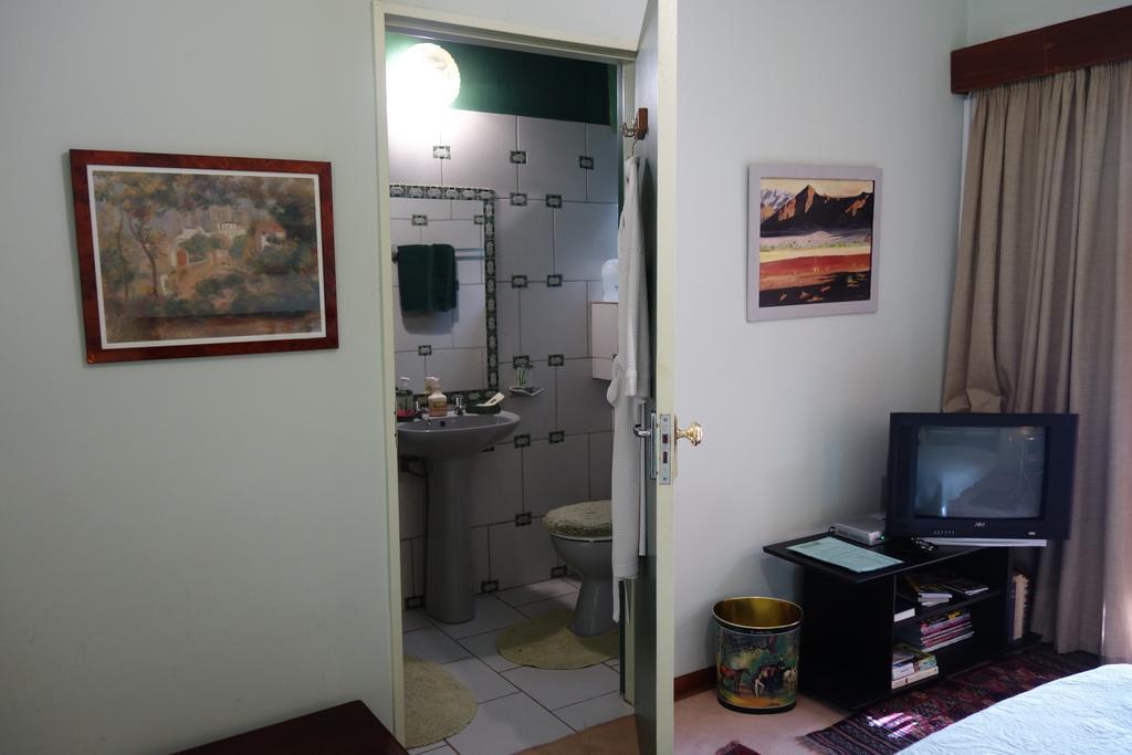 A La Fugue Hotell Upington Eksteriør bilde